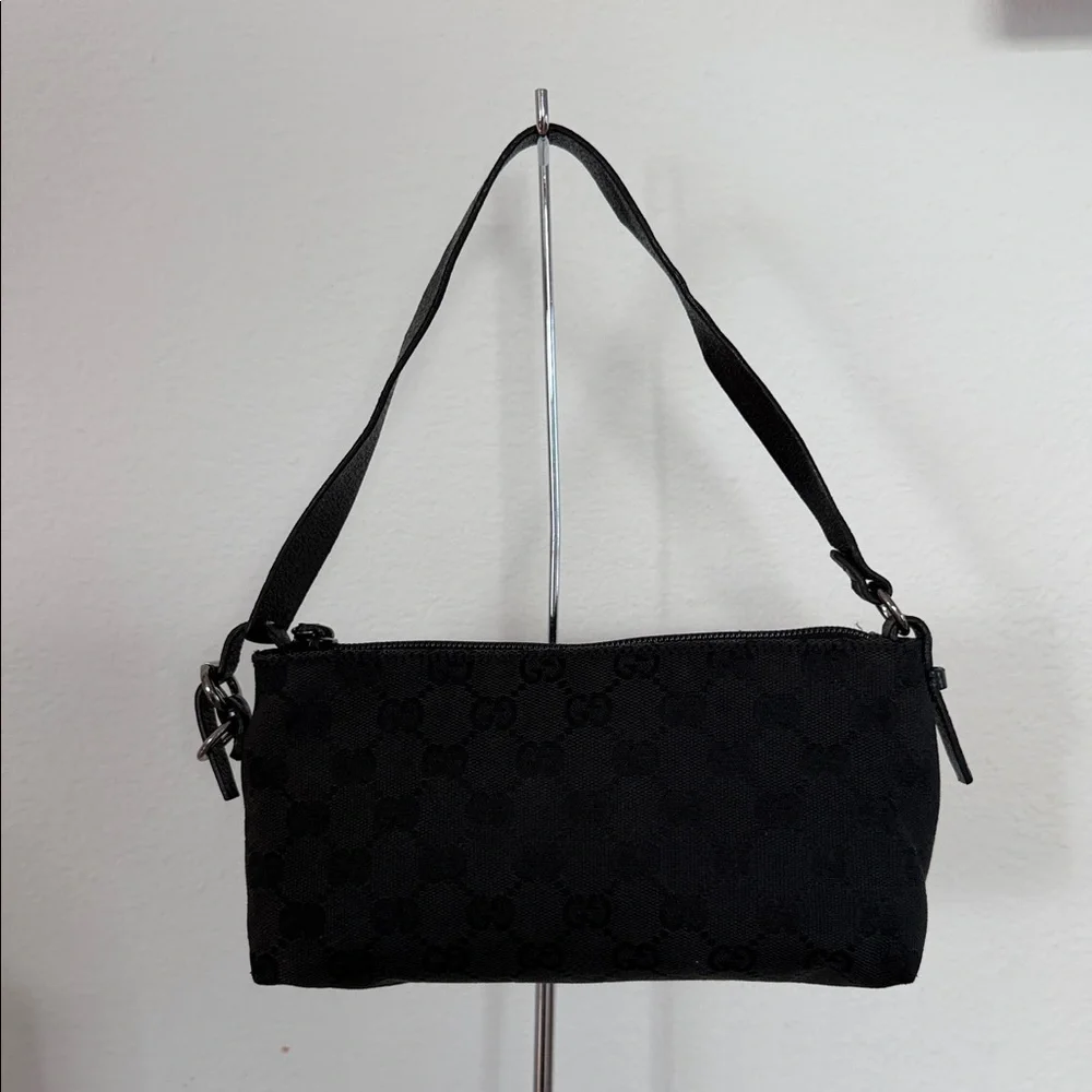 Gucci Black GG Canvas Shoulder Bag - Picture 2 of 11